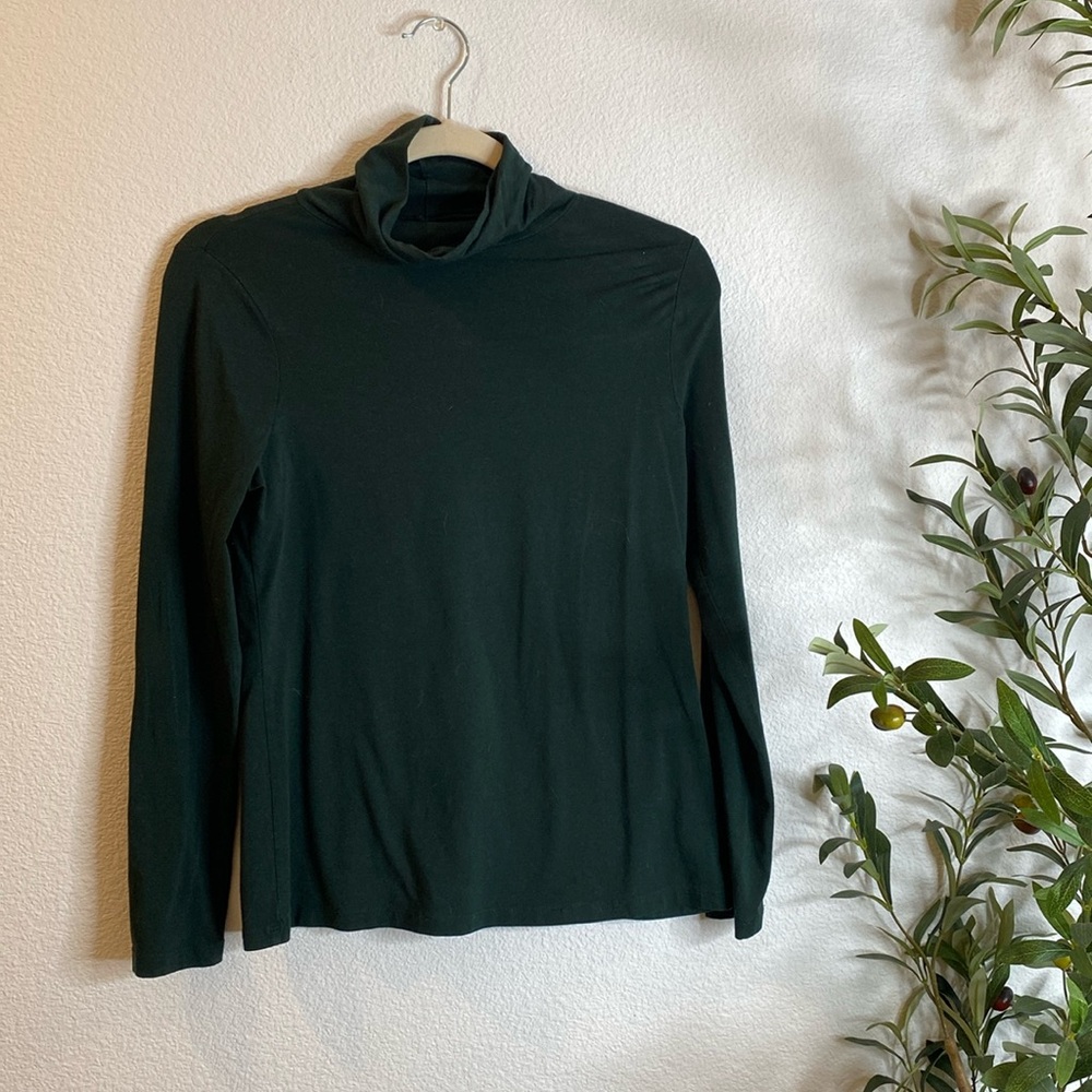 Dark Green Turtleneck Medium
